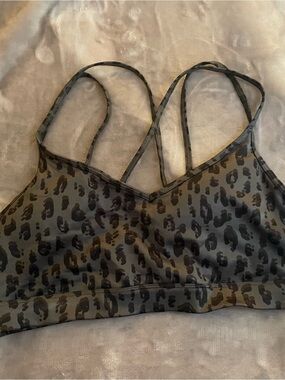 Old Navy Olive Green & Black Leopard Strappy Sports Bra & Matching Legging